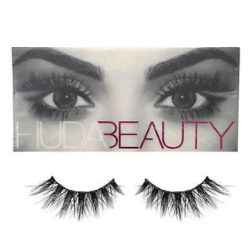 Huda Beauty Lashes -Scarlett